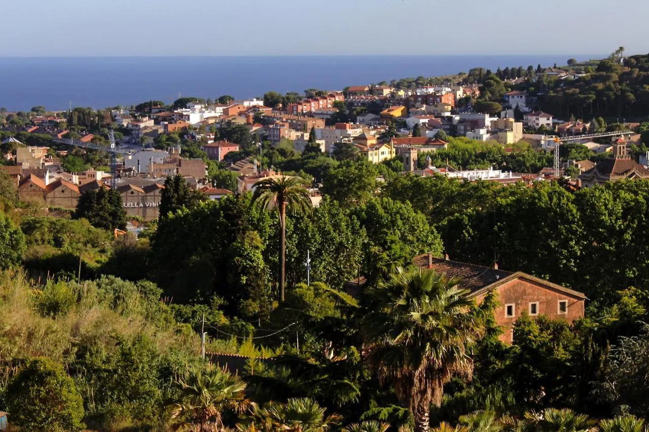 Can Rovira: Neoclassical Mansion Near Barcelona Alella Country house