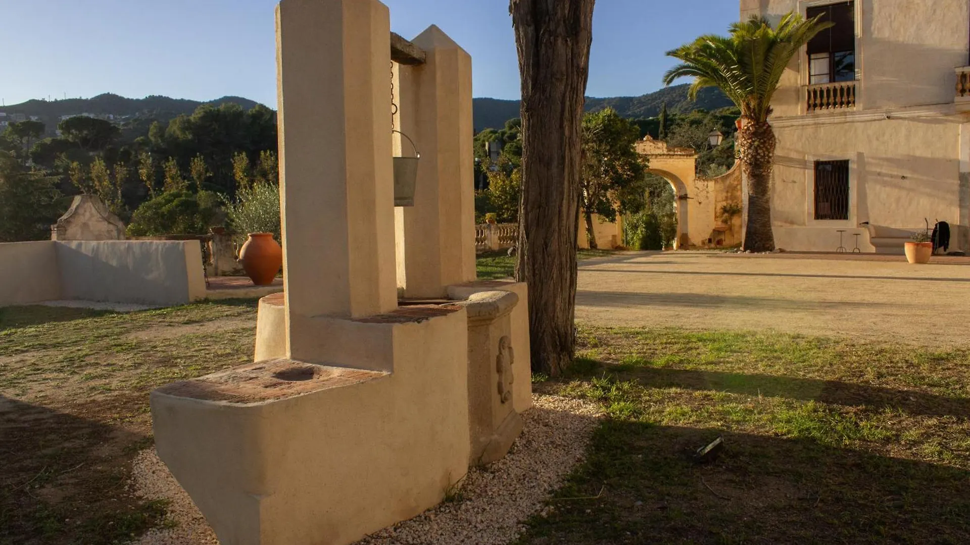 Can Rovira: Neoclassical Mansion Near Barcelona Alella 0*,