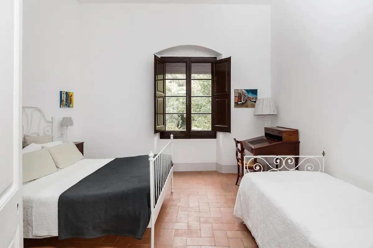 Can Rovira: Neoclassical Mansion Near Barcelona Alella