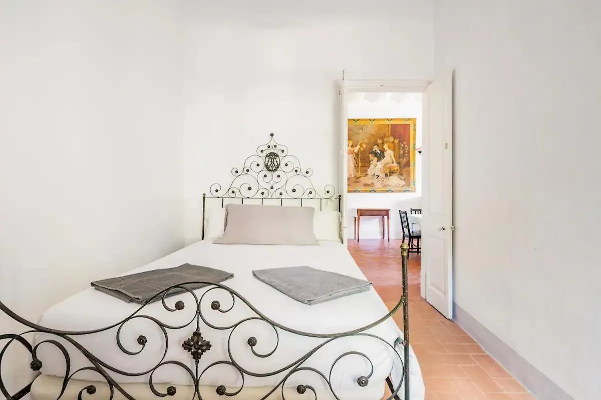 Country house Can Rovira: Neoclassical Mansion Near Barcelona Alella