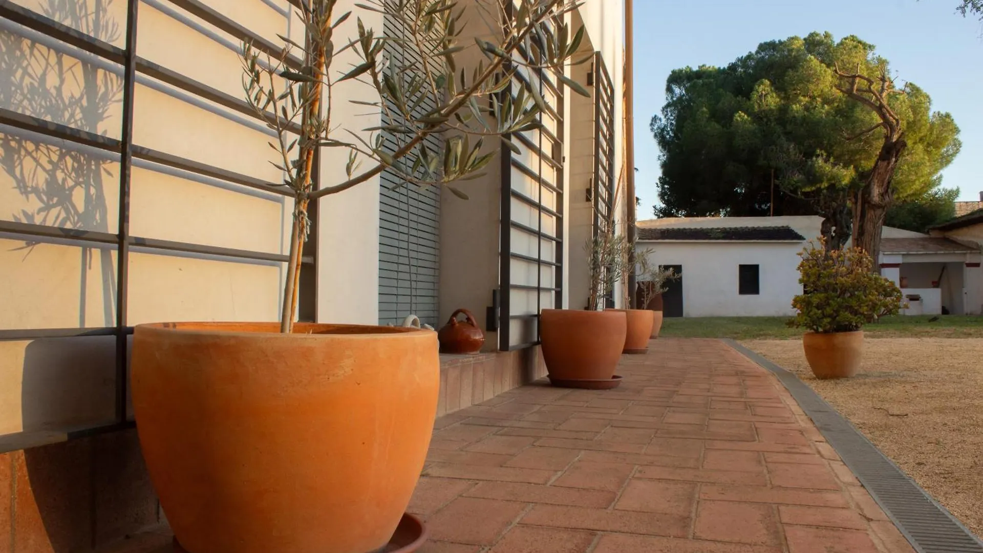 Can Rovira: Neoclassical Mansion Near Barcelona Alella 0*,