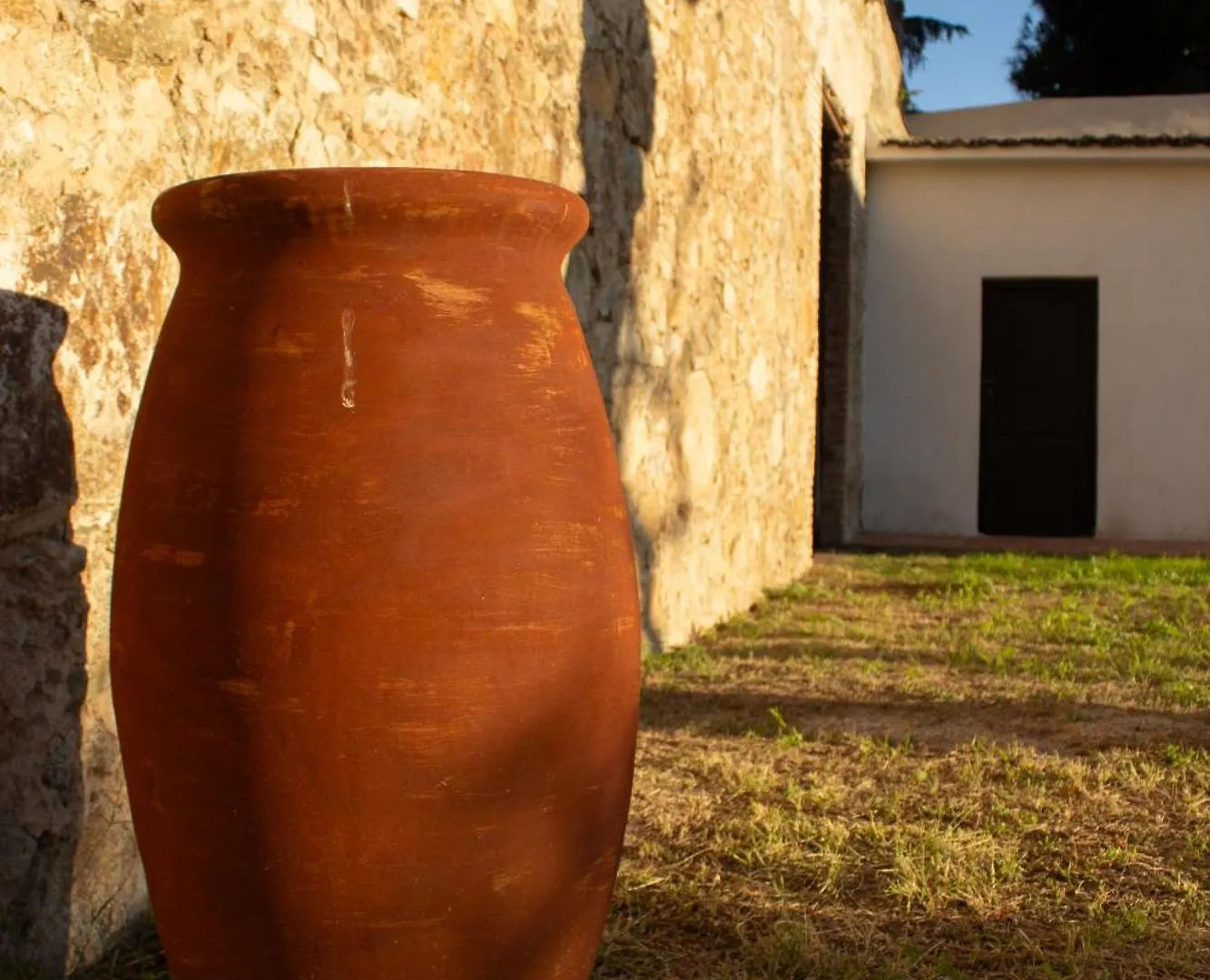 Can Rovira: Neoclassical Mansion Near Barcelona Alella Country house